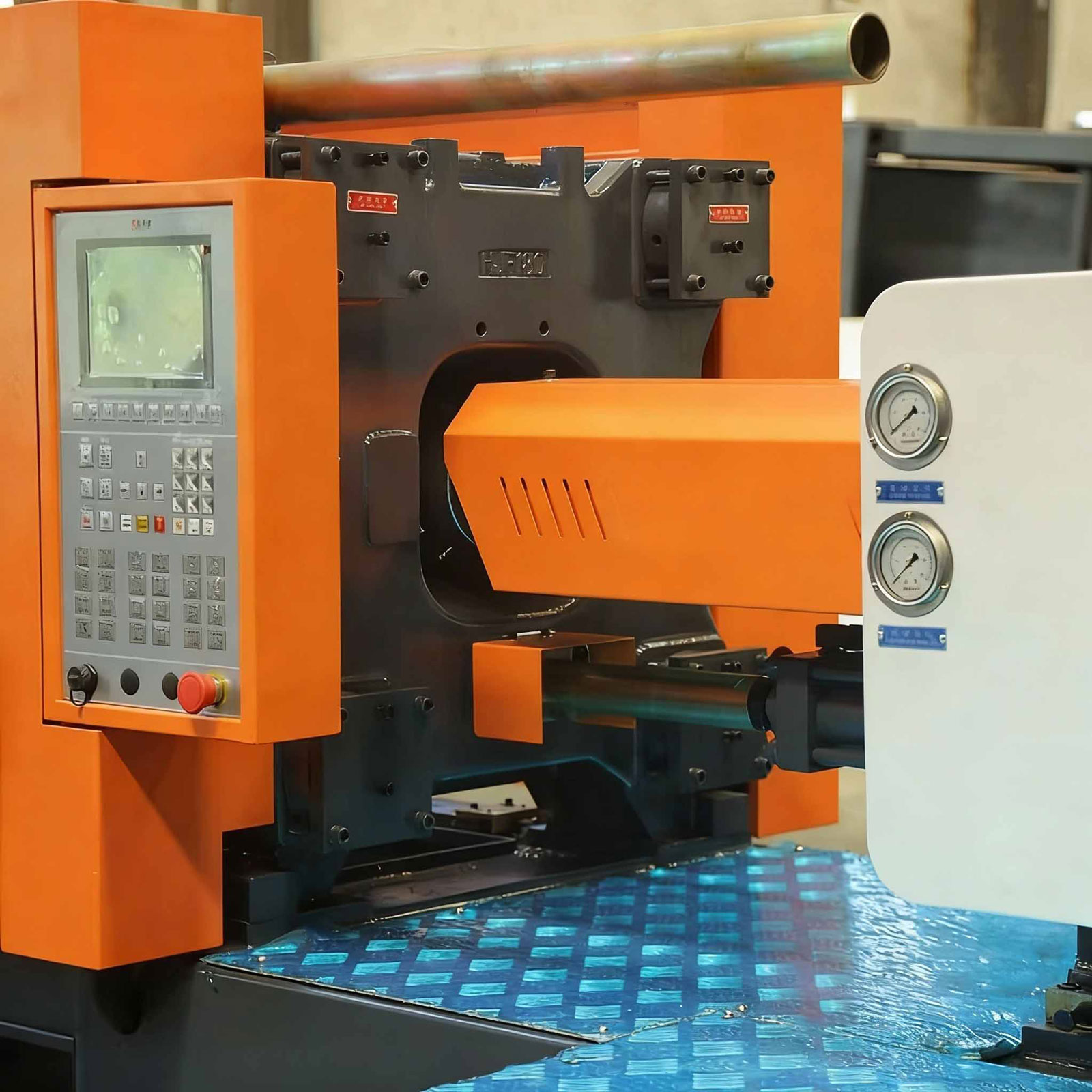 เครื่องผลิตพืชประดิษฐ์-ต้นสนเข็ม