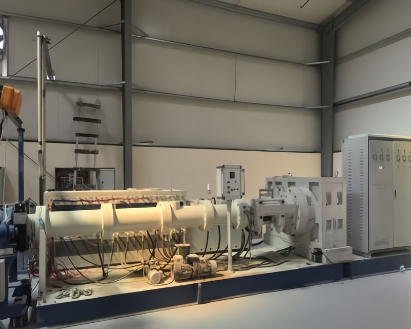 เครื่องอัดรีดยาง