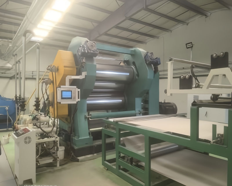 เครื่องรีดสามลูกกลิ้ง